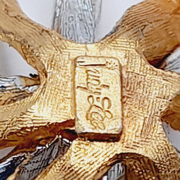 Judy Lee Gold Silver Flower Brooch Faux Pearl Rhinestone Vintage Pin - Picture 7 of 8